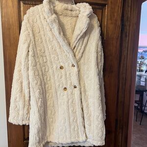 Warm fuzzy sweater coat size 1X